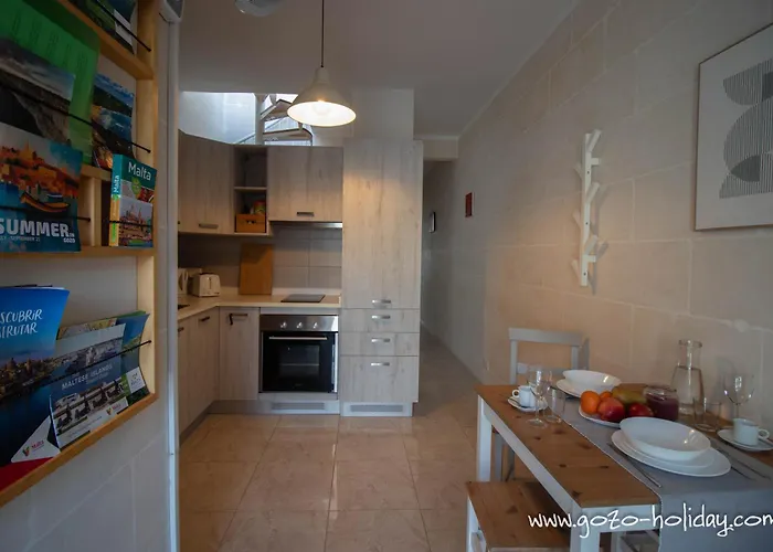 Apartment Sea Steps 3